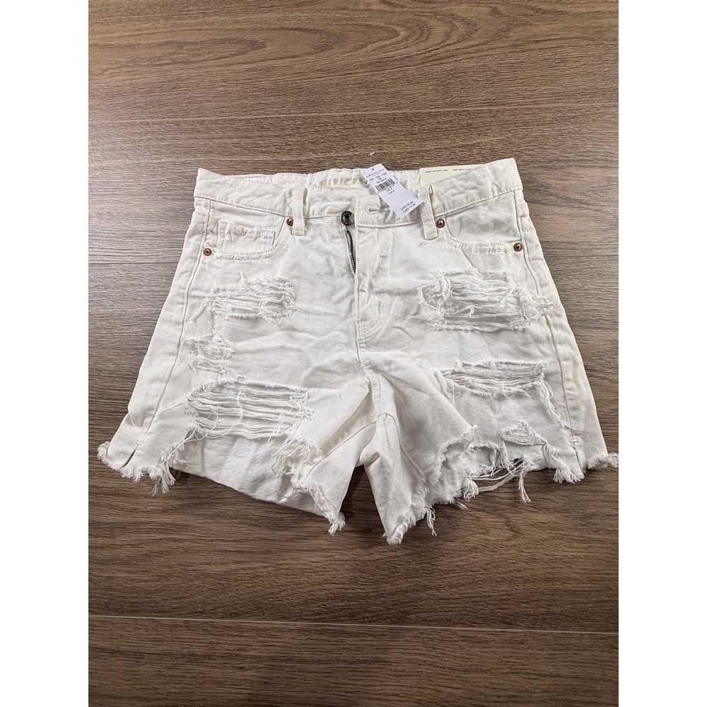 American Eagle Highest Rise Baggy Shorts White Distressed Denim Size 4 27W NEW - Picture 1 of 13